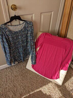 Set of 2 LS Tops Sz XL